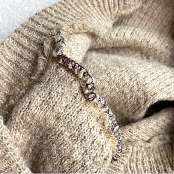 Vintage Handmade Tan Beige V Neck Knit Sweater Vest L - Picture 10 of 13